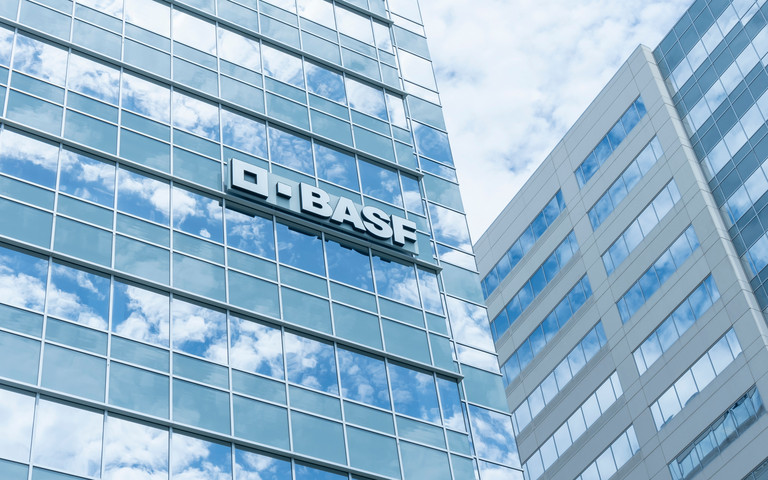 Bürogebäude vom Chemieunternehmen BASF in den USA. Foto: JHVEPhoto - stock.adobe.com 