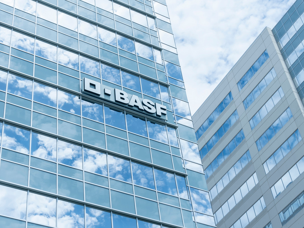 Bürogebäude vom Chemieunternehmen BASF in den USA. Foto: JHVEPhoto - stock.adobe.com 