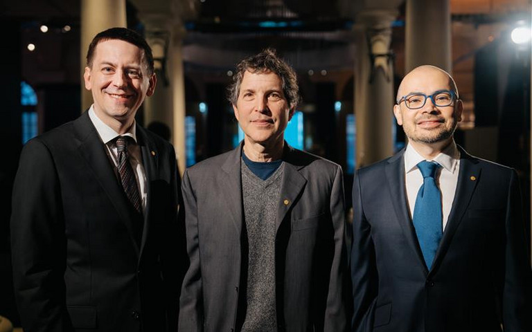 john Jumper, David Baker und Demis Hassabis. Foto: Clément Morin - Nobel Prize Outreach