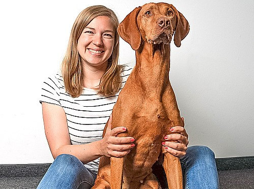 Tierärztin Melanie Müller von der Agila Haustierversicherung. Foto: Agila Haustierversicherung