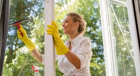 Fenster streifenfrei putzen: Gewusst, wie!