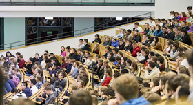 Chemieindustrie stärkt die Hochschullehre